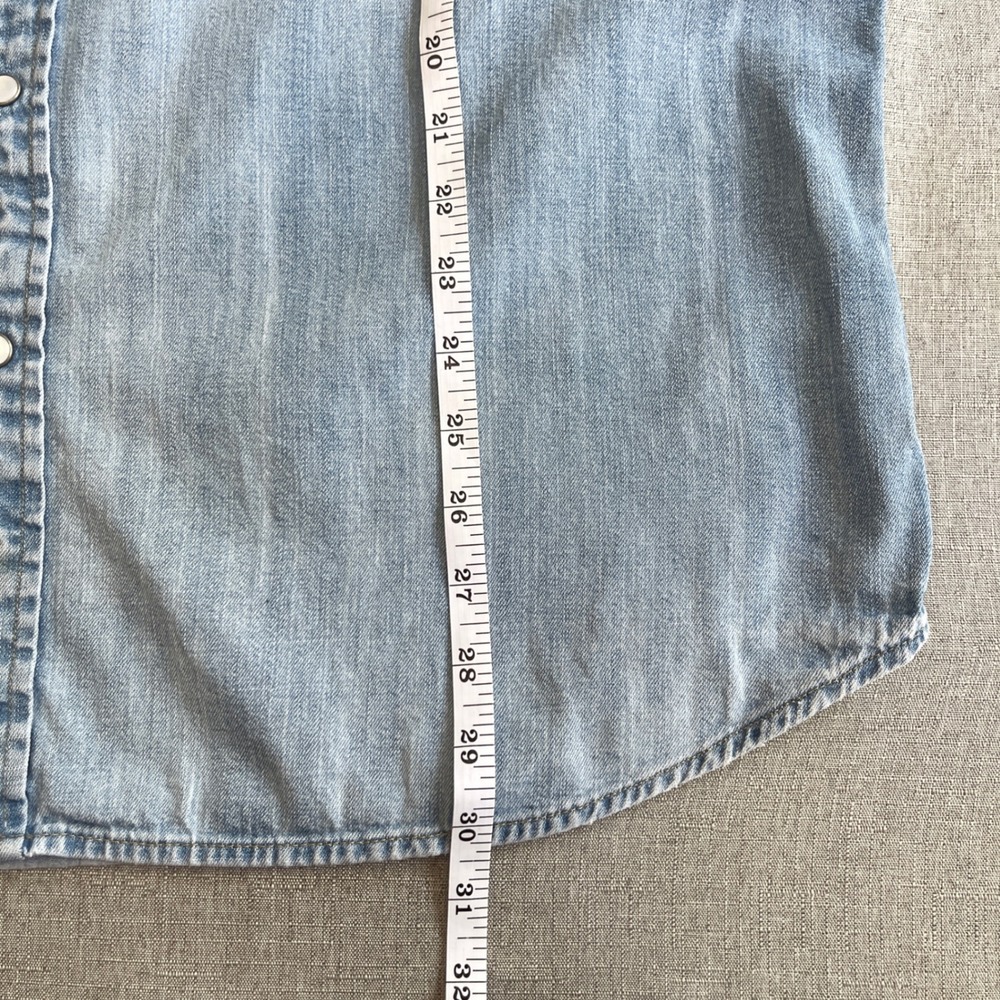 Levi's Iconic Western Denim Long Sleeve Snap Shirt Women XXL Light Vintage Wash - Picture 7 of 15